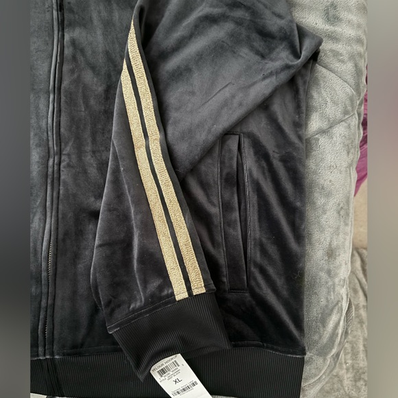 INC velour jump suit its a size XL black with gold pin strips - Picture 2 of 12